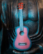 Ukulele Realizat Manual – Finisaj Natural cu Efect de Soare (4 corzi)