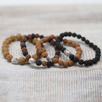 12x Brățări Asortate Rudraksha Buddah (104,49 RON)