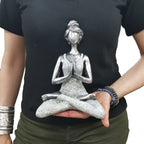 Statuie Yoga Lady - Argintiu - Alb 24cm