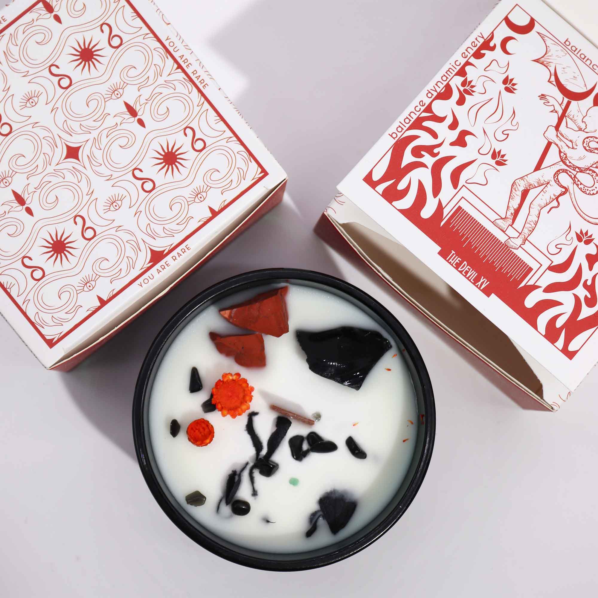 Hop Hare Lumânare cu Flori și Cristale - Diavol