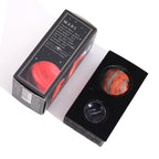 Planetă din Jasp RoÇu pe un Suport Solar Goldstone - 40mm (15mm)