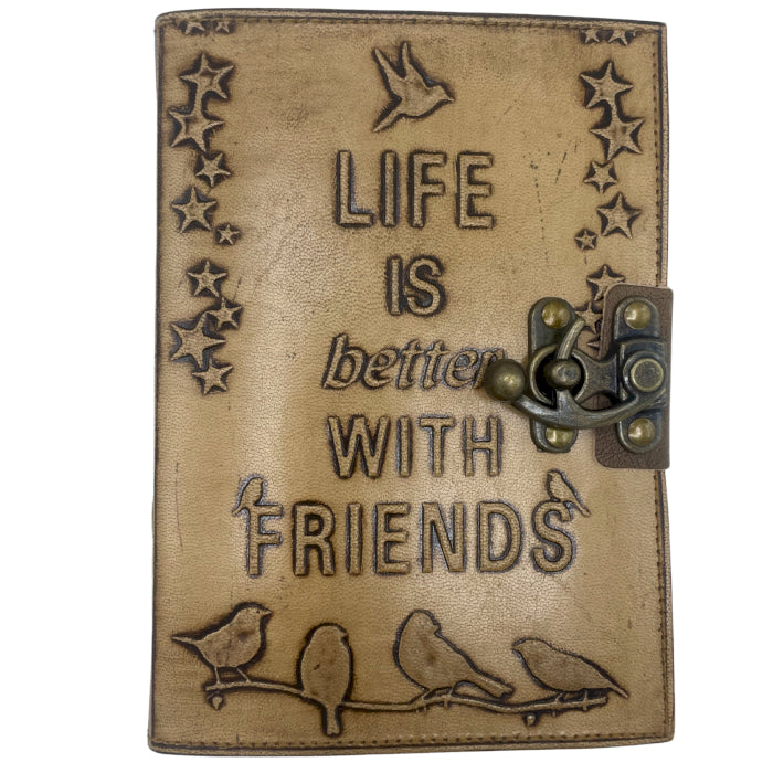1x Agendă din Piele - Hârtie Simplă - „Viața este Mai Bună cu Prieteni” (18x13cm) - Tan deschis (46,41 RON)
