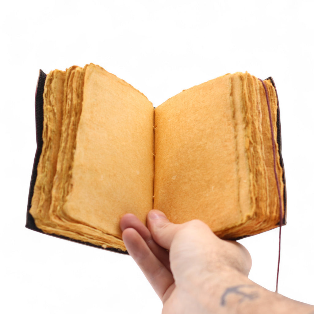 Agendă din Piele cu Margini Neregulate (12,9 cm) – Every Day May Not Be Good