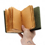 Agendă din Piele cu Margini Neregulate (12,9 cm) – Model Green Maze