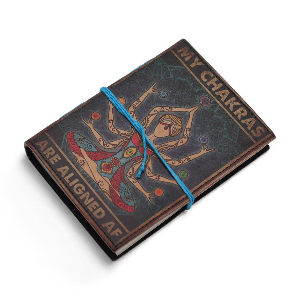 Agendă din Piele Tipărită (13 cm) – My Chakras Are Aligned AF – 200 pagini, foi simple