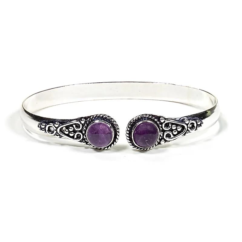 Bracelet with amethyst -- ±6.5cm