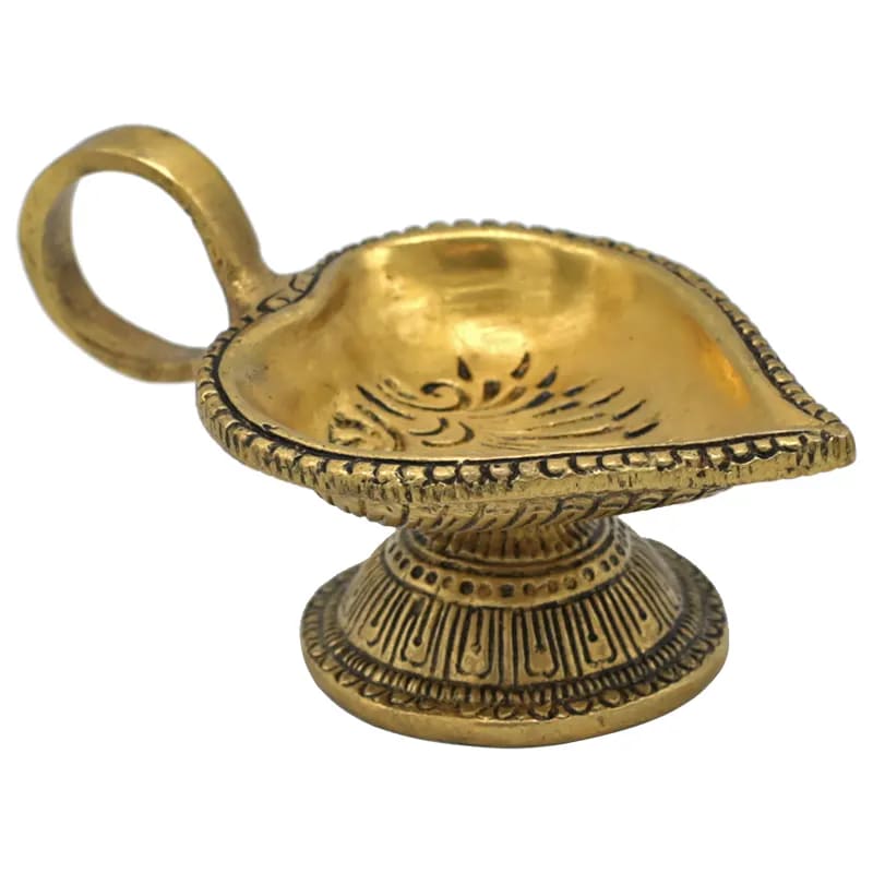 Oriental candle holder heart shaped -- 225g; 11x4cm