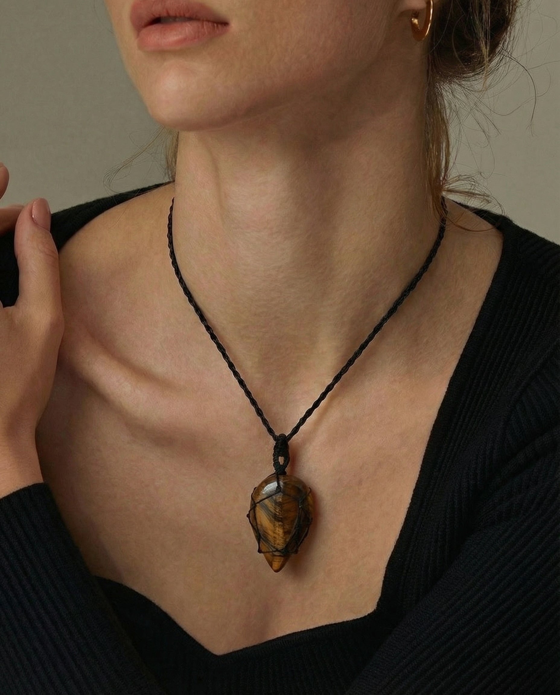 Pandantiv din Ochi de Tigru Împletit