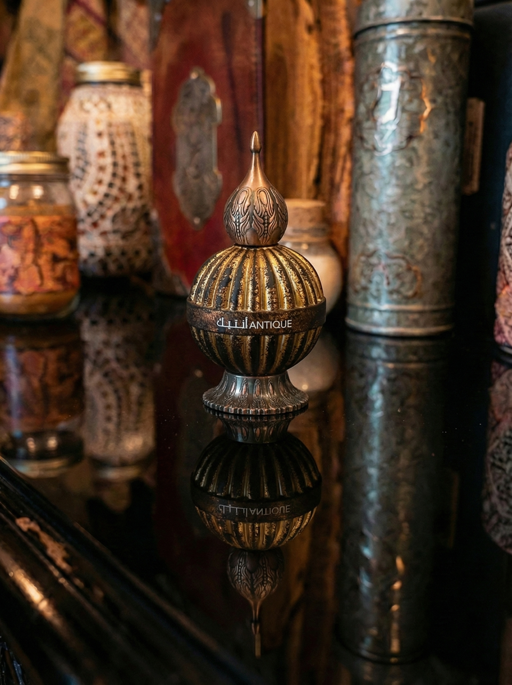 Lattafa Niche Emirati Antique – Eau de Parfum 100 ml, Unisex